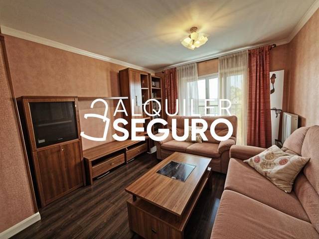 Piso en Alquiler en Travesía Felipe de Diego en Palomeras Bajas