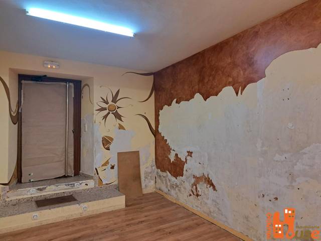 Local comercial en Alquiler en Calle Cuesta de la Maja en Real Sitio de San Ildefonso