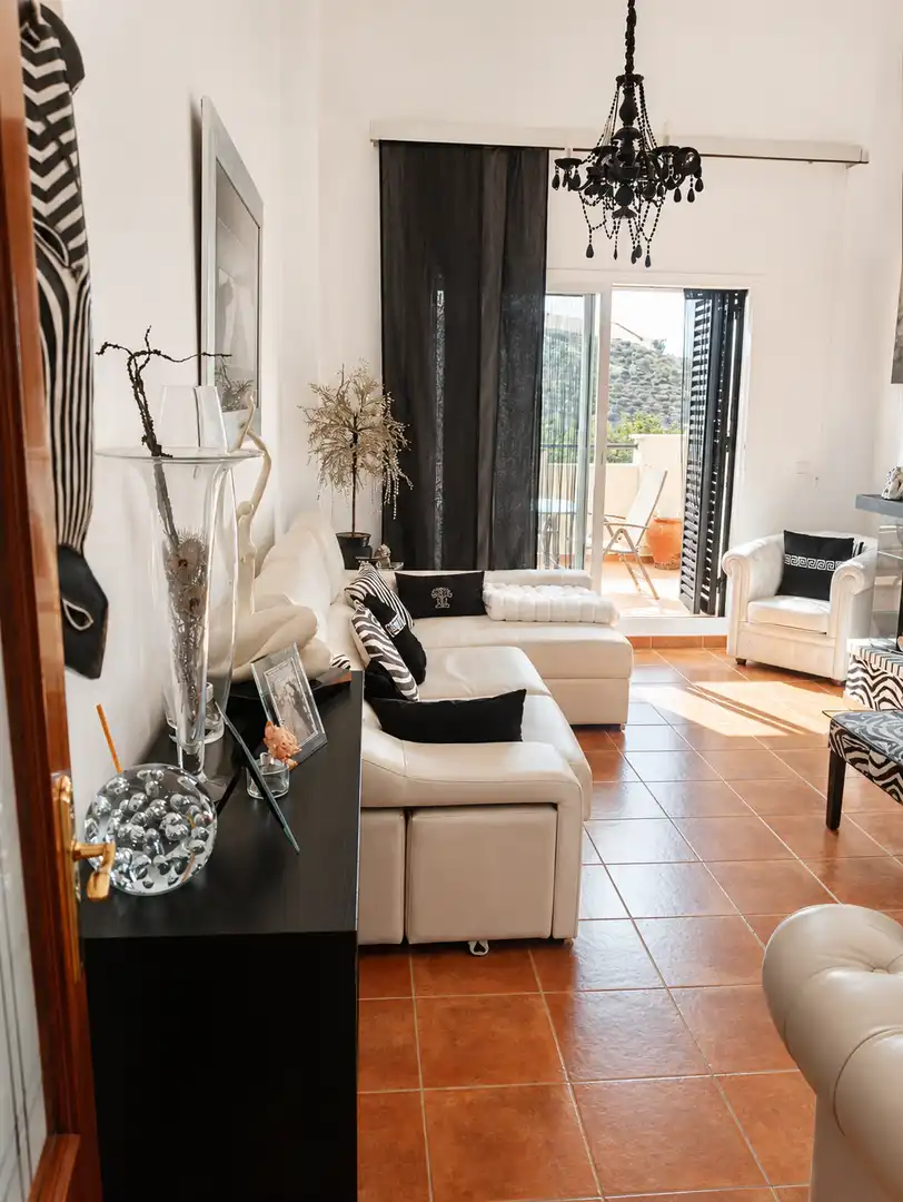 Sala de estar de Casa adosada en venta en Rincón de la Victoria con Aire acondicionado, Calefacción y Jardín privado