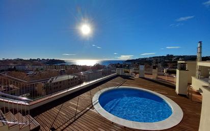 Piscina de Pis en venda en Sant Feliu de Guíxols amb Terrassa, Piscina i Balcó