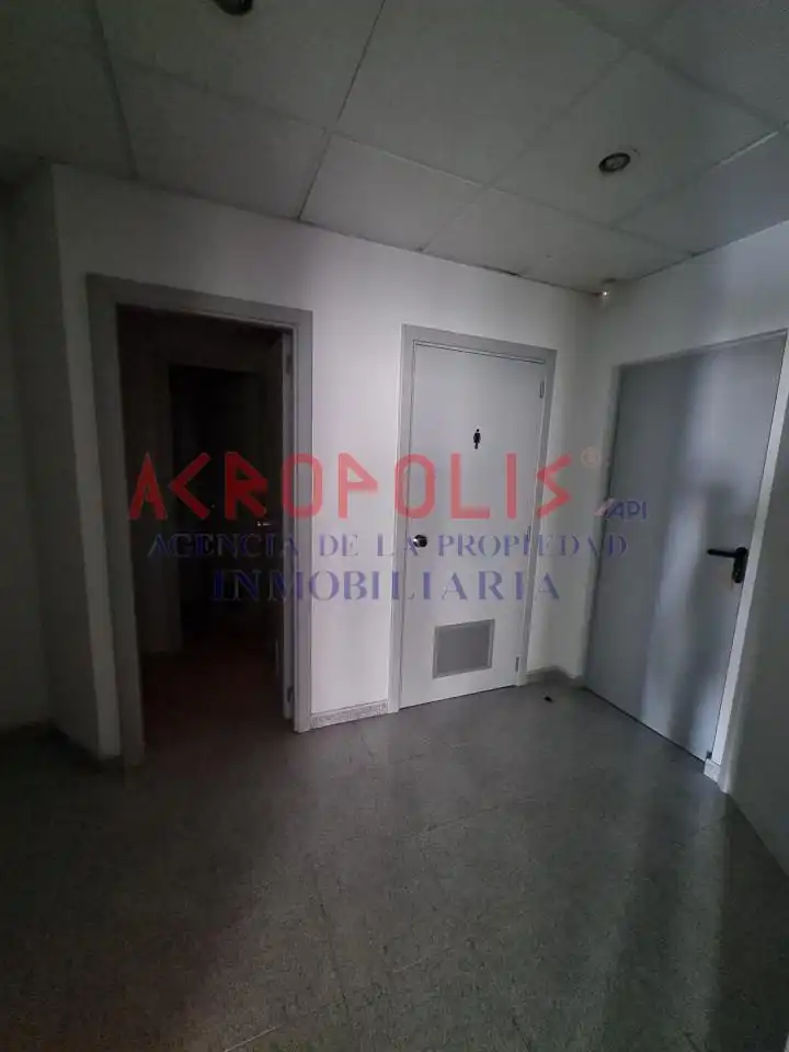 Local comercial en venda a Avenida Portugal 13 24009 Leon, imagen 12