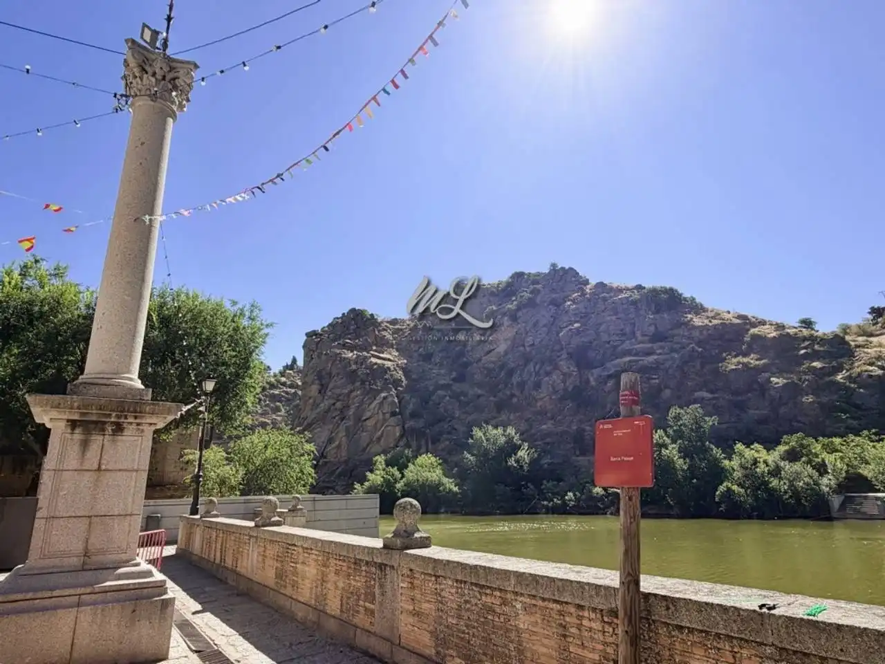 Casa adosada en venda en Toledo amb Aire condicionat, Calefacció i Jardí privat