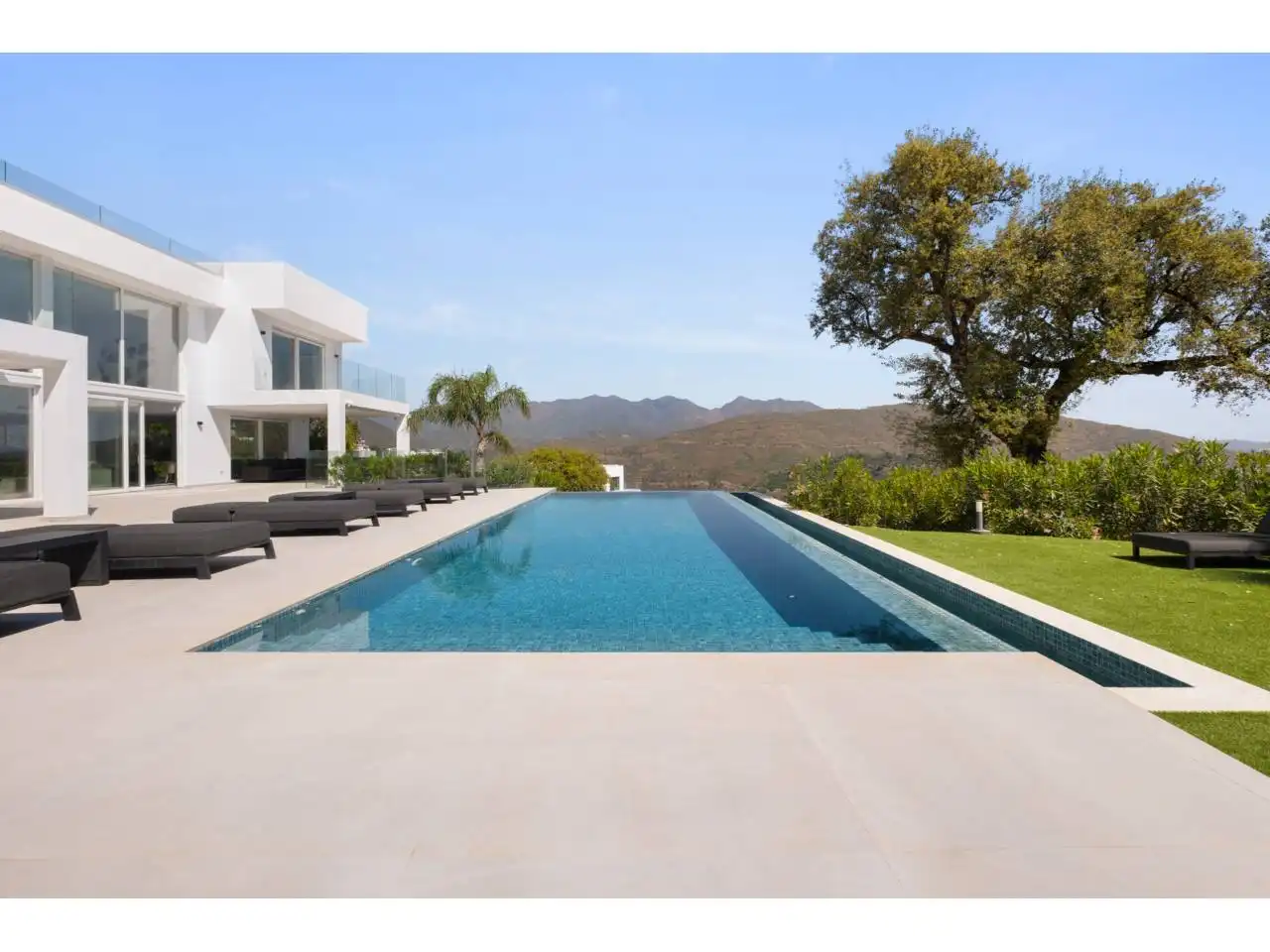 Swimming pool of Houses for sale in Ojén  with Air Conditioner, Heating and Private garden