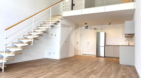 Foto 3 de Dúplex de alquiler en De Julián Camarillo, Simancas,  Madrid Capital