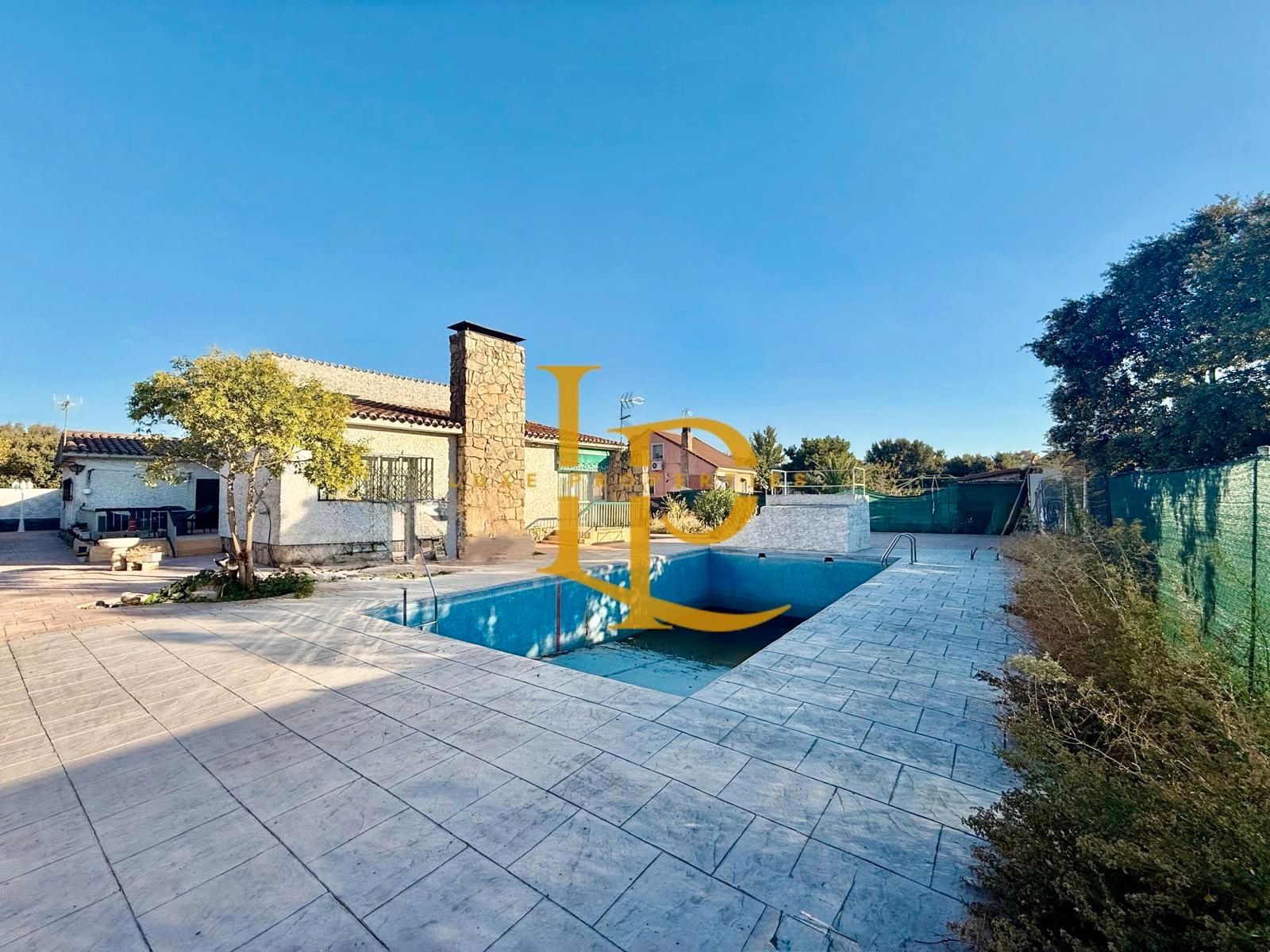 Exterior view of House or chalet for sale in El Casar  with Air Conditioner, Heating and Private garden