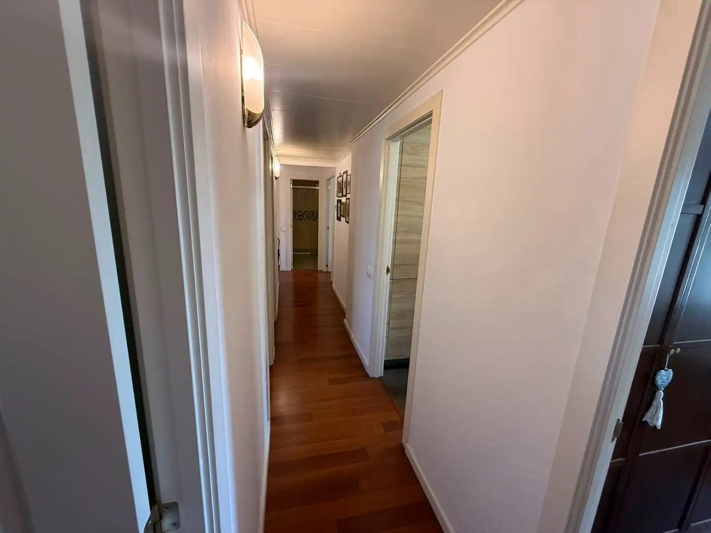 Piso en venta en Cornellà de Llobregat con Aire acondicionado, Calefacción y Parquet