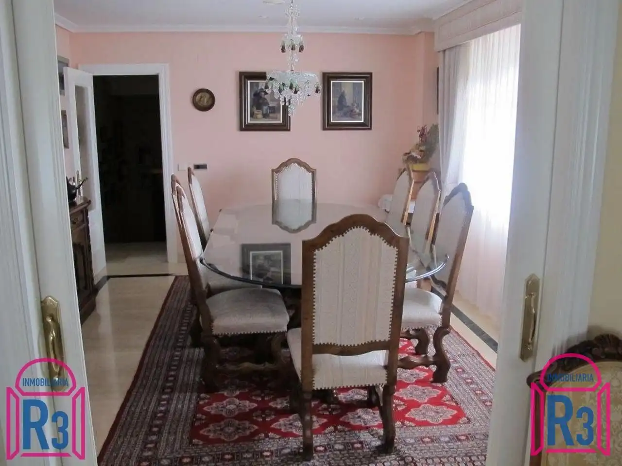 Comedor de Casa o chalet en venta en León Capital  con Calefacción