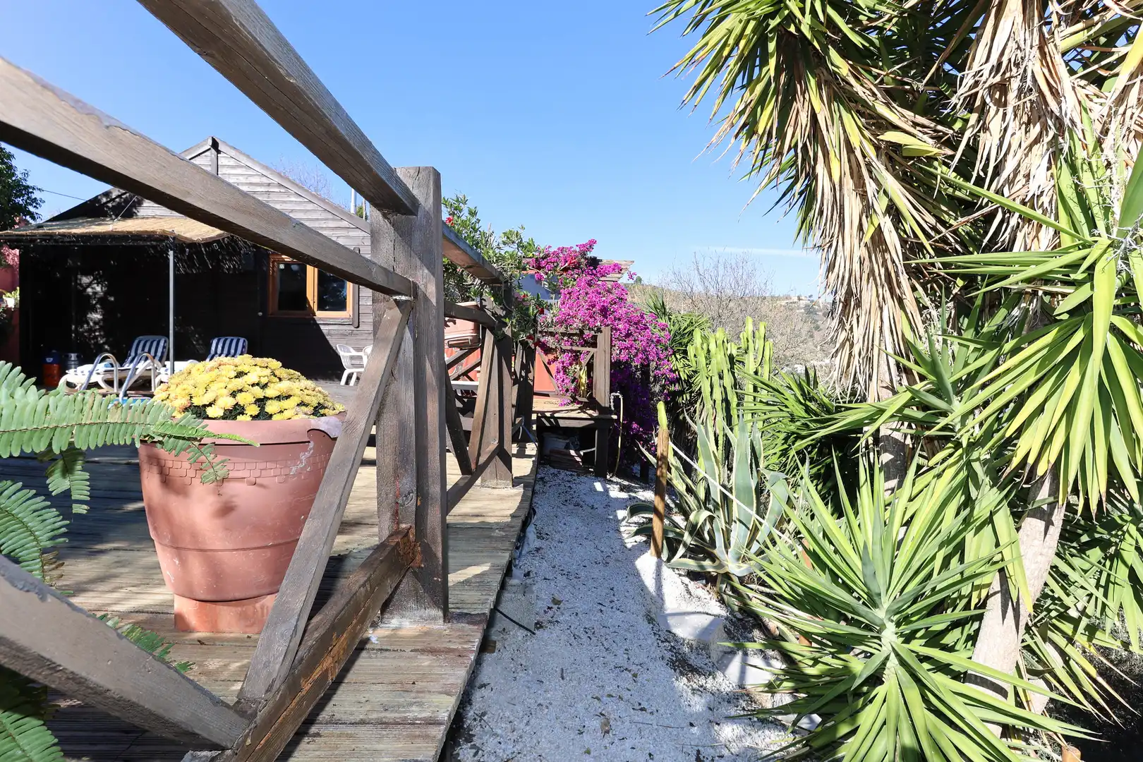 Houses for sale in Calle Luna, Monda