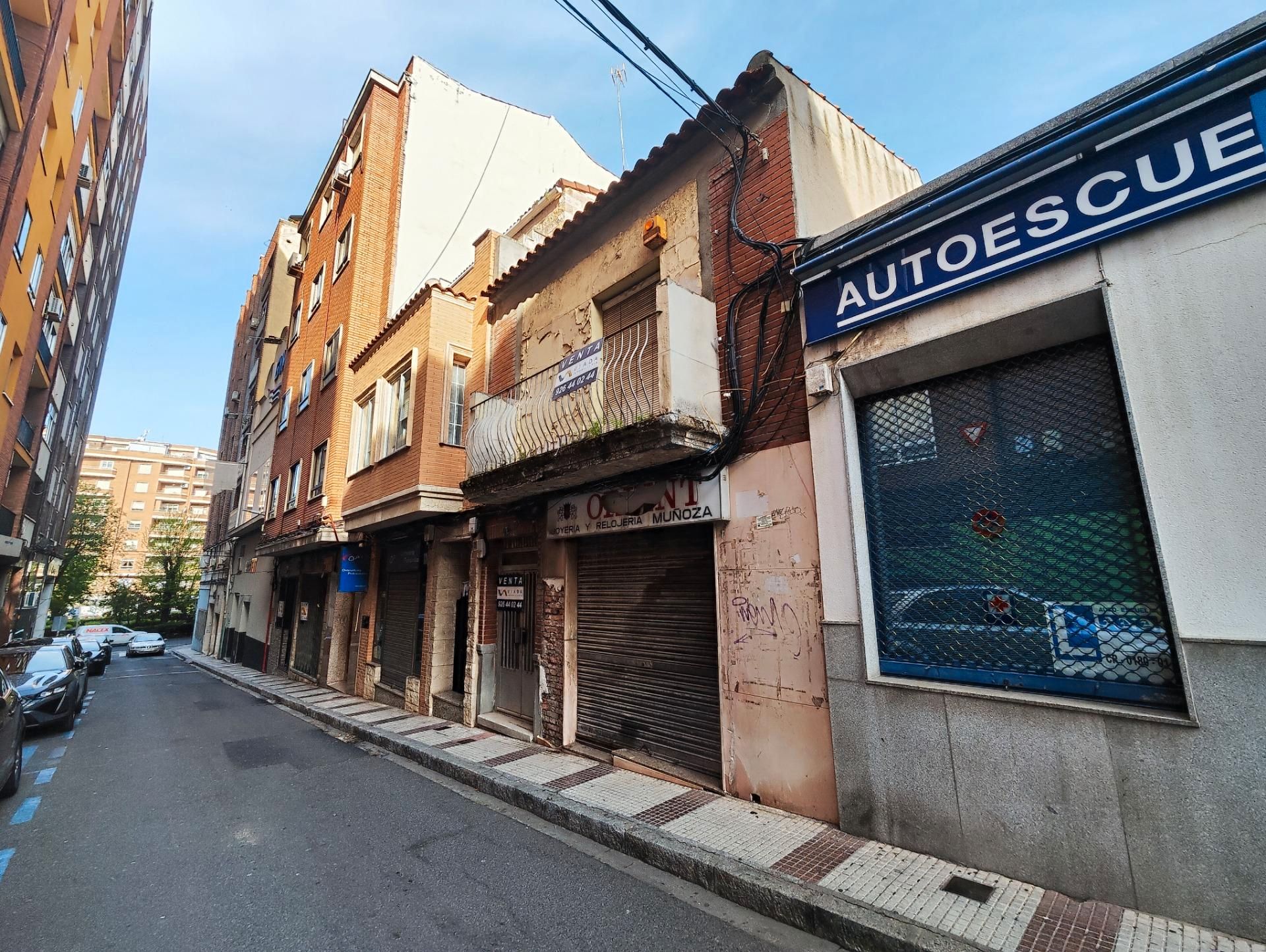 Exterior view of House or chalet for sale in Puertollano