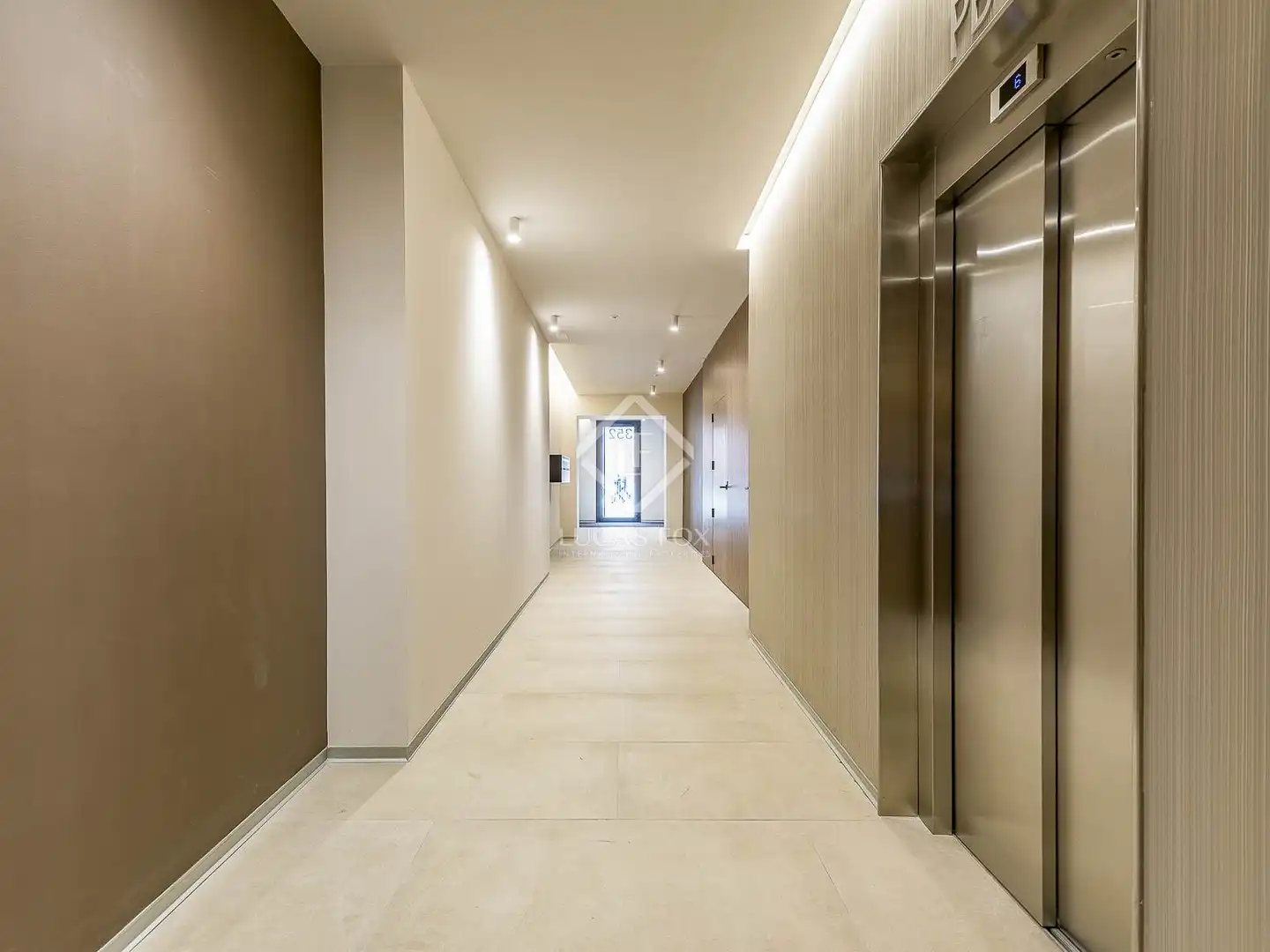 Piso en venta en Barcelona con Aire acondicionado, Calefacción y Terraza