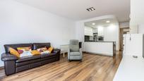 Living room of Single-family semi-detached for sale in Terrassa  with Air Conditioner, Heating and Terrace