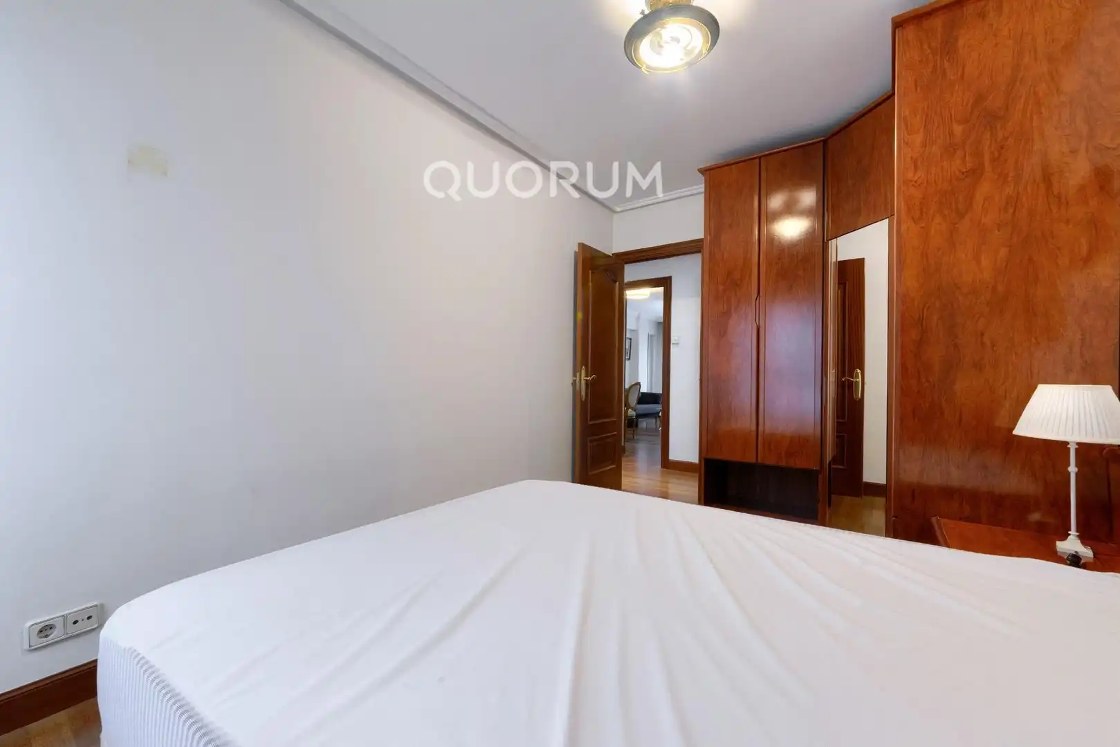 Schlafzimmer von Wohnung zum Verkauf in Basauri  mit Heizung, Möbliert und Balkon