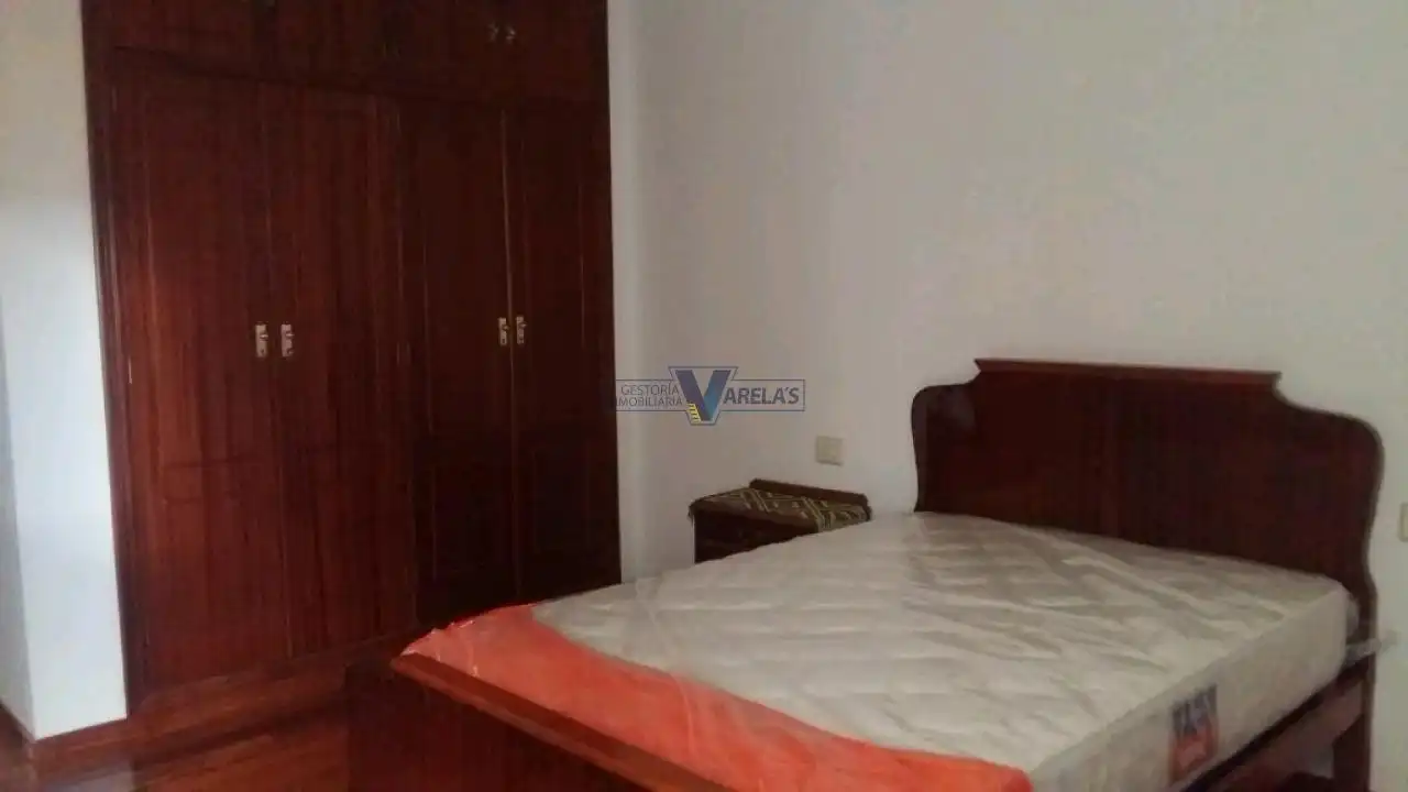 Schlafzimmer von Wohnung zum Verkauf in Maceda mit Abstellraum und Balkon