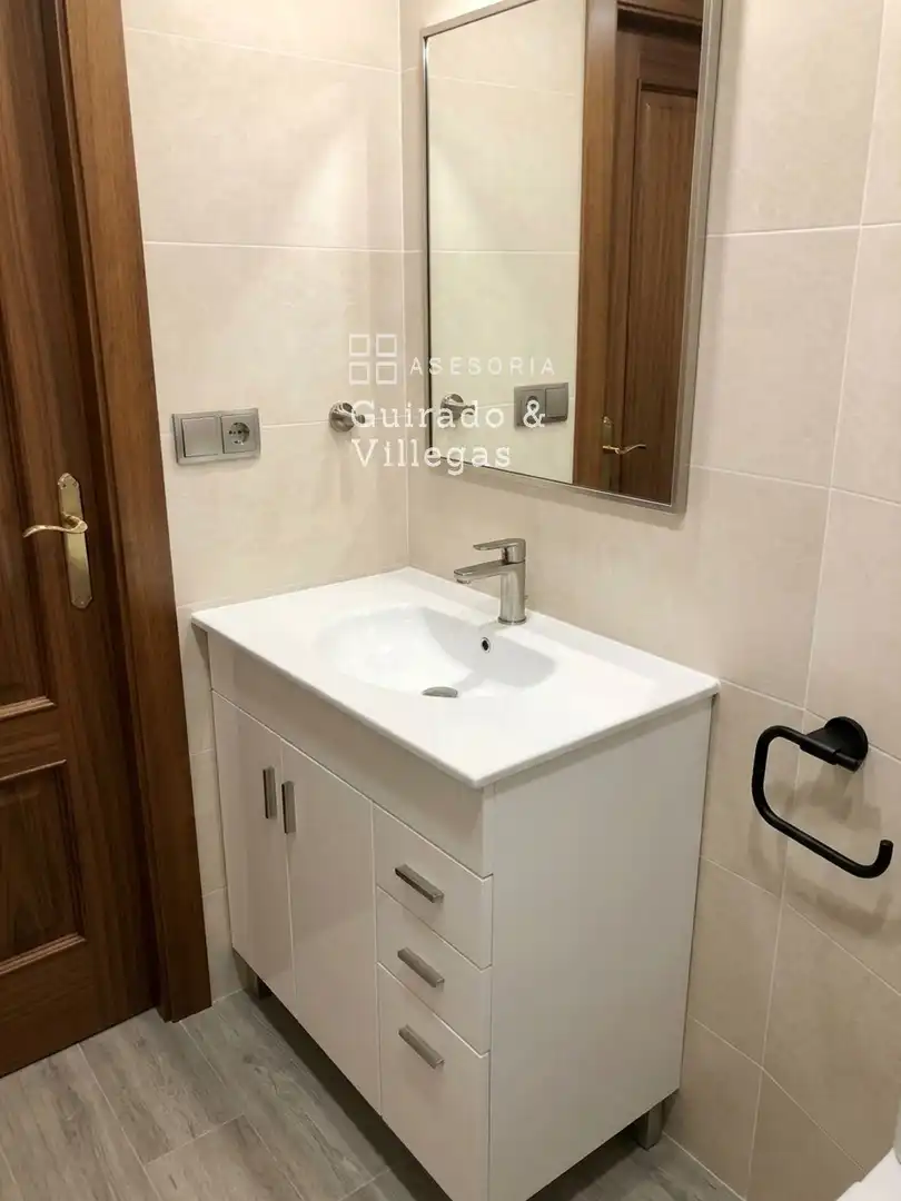 Baño de Dúplex en venta en Terrassa con Terraza y Alarma