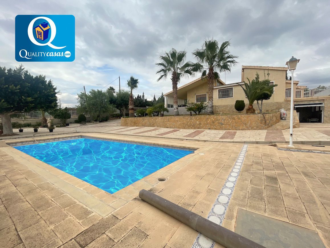 Swimming pool of House or chalet for sale in Elche / Elx  with Terrace and Storage room