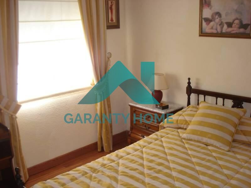 Dormitori de Apartament en venda en Cáceres Capital amb Aire condicionat i Moblat