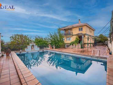 Xalet amb piscina en venda a Barrio de la Vega