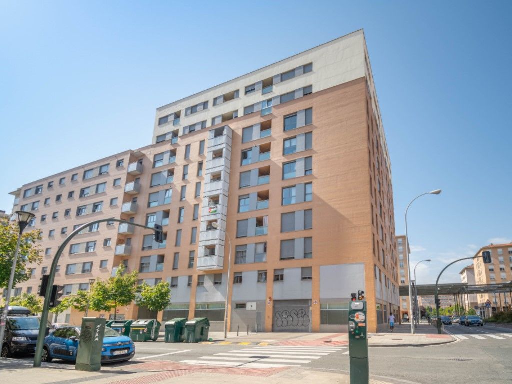 Exterior view of Flat for sale in  Pamplona / Iruña