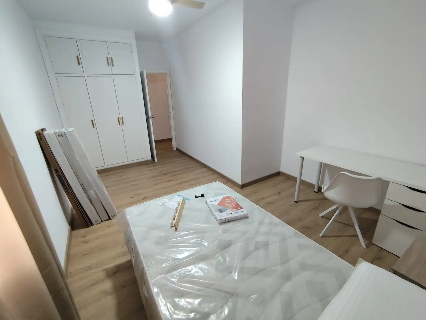 Habitación de Piso de alquiler en Úbeda con Aire acondicionado, Amueblado y Horno