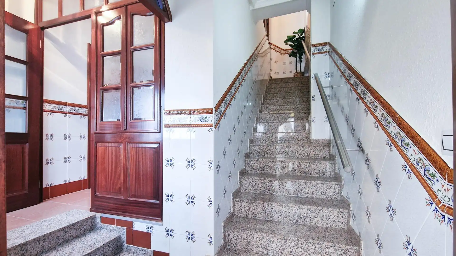 Casa o chalet en venta en Cheles con Terraza, Trastero y Balcón