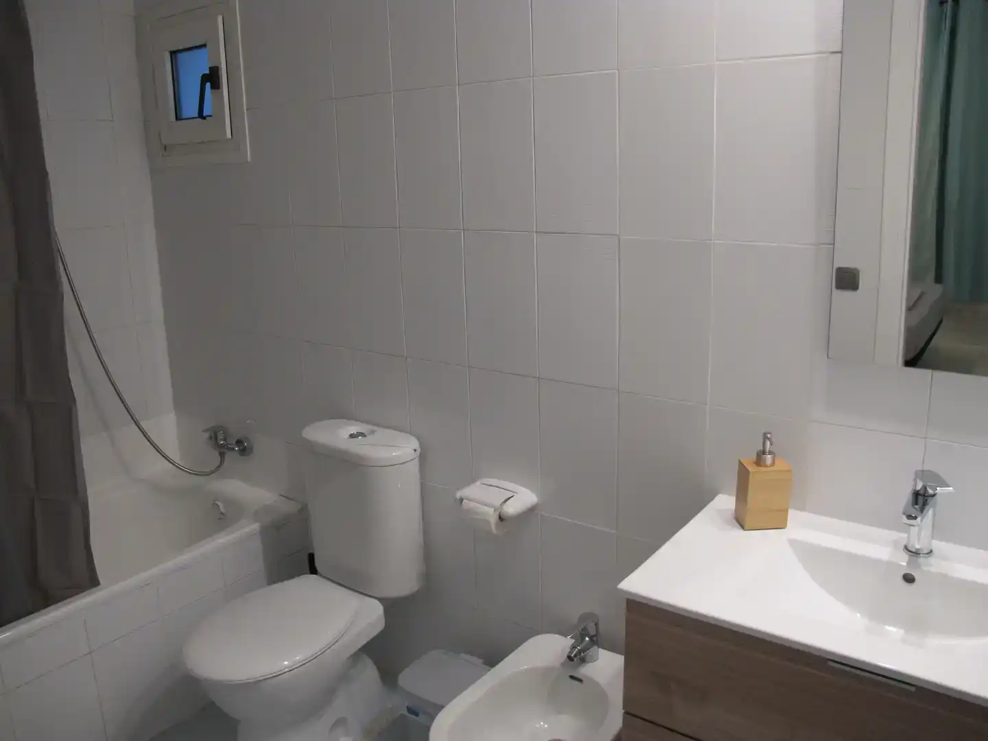 Badezimmer von Wohnung zur Miete in Sant Josep de sa Talaia mit Klimaanlage, Möbliert und Balkon