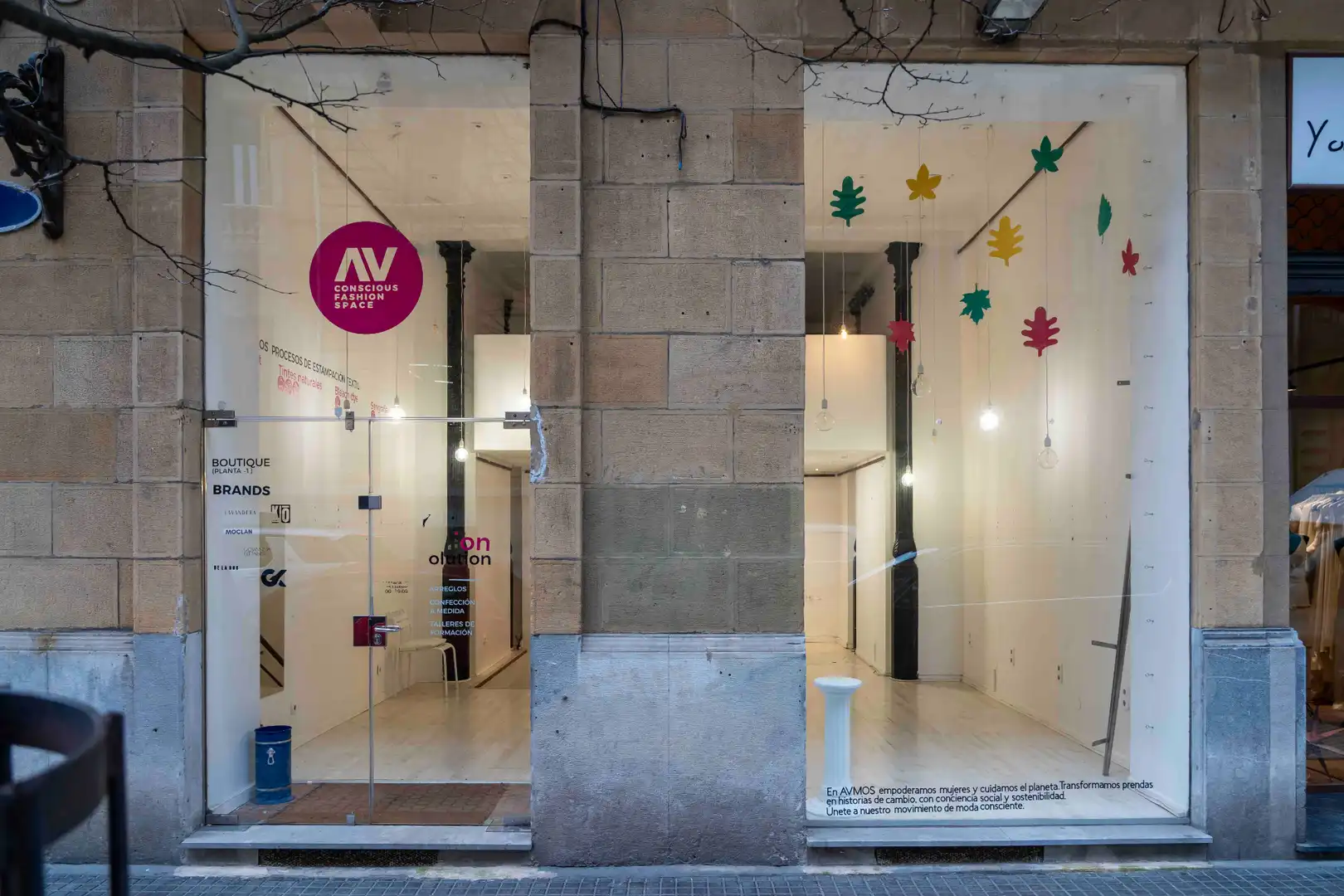 Locale commerciale in affitto a De Bilbao Plaza