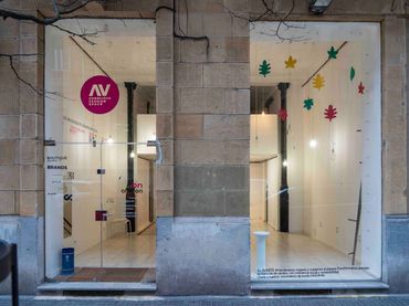 Locale commerciale in affitto a De Bilbao Plaza