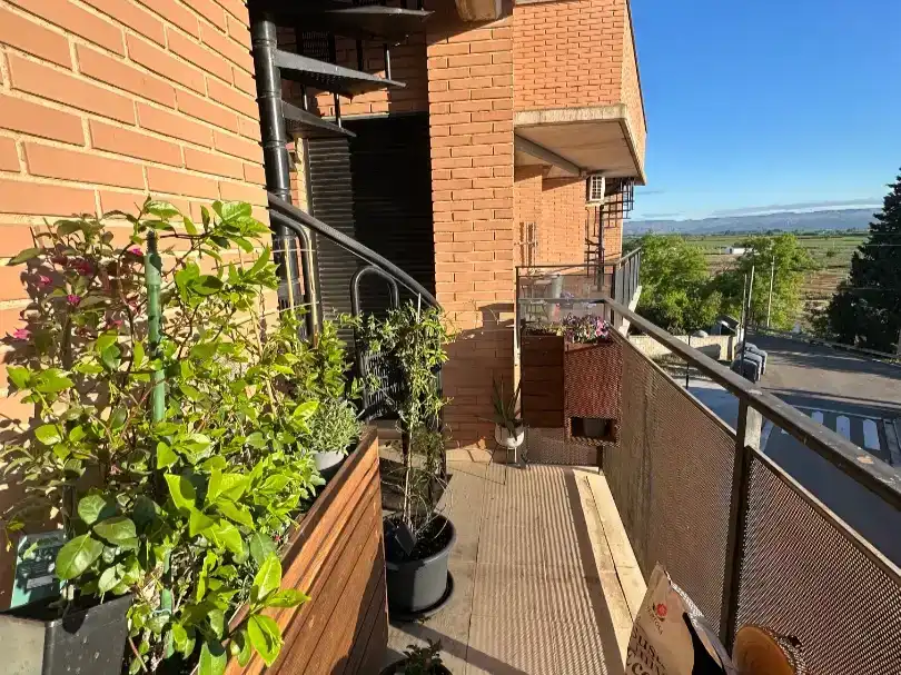 Terrassa de Pis en venda en  Zaragoza Capital amb Aire condicionat, Piscina i Balcó