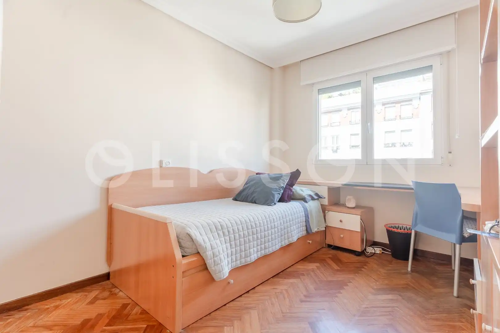 Bedroom of Flat for rent in Madrid  with Storage room and Community pool