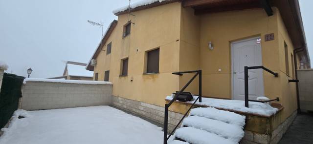 Casa-chalet en Alquiler en Calle El Cantueso en Zarzuela del Monte