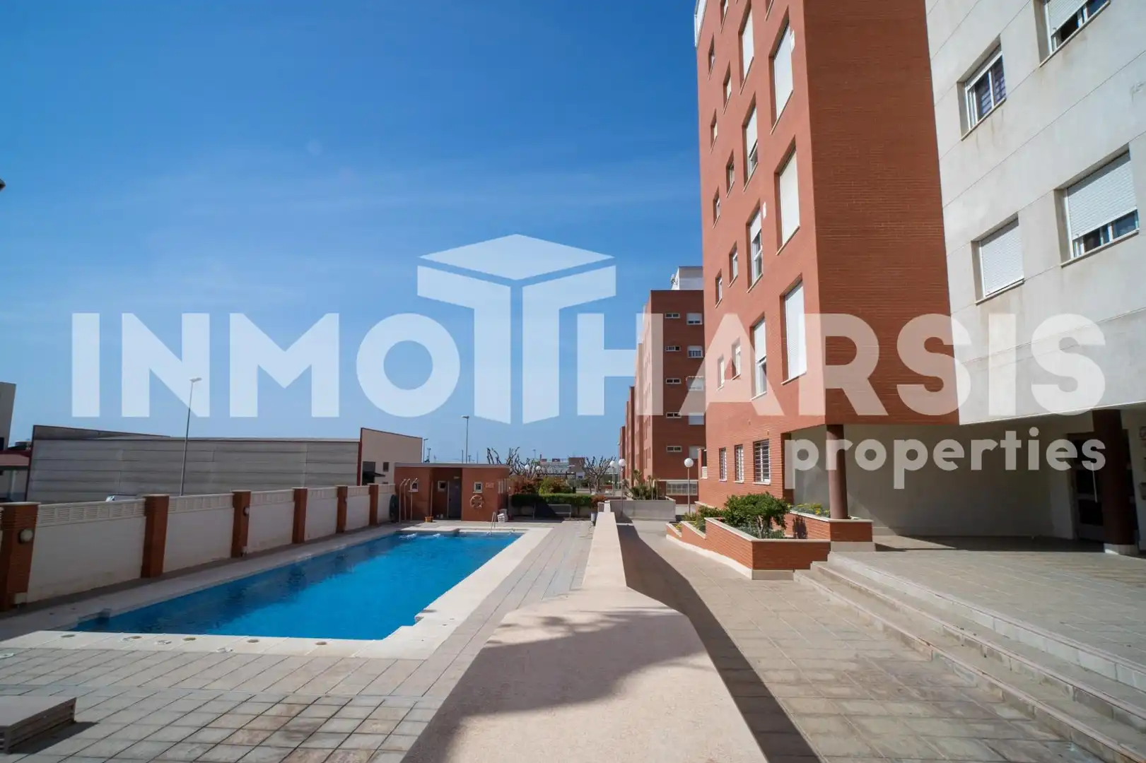 Swimming pool of Flat for sale in Almería  with Air Conditioner, Heating and Private garden
