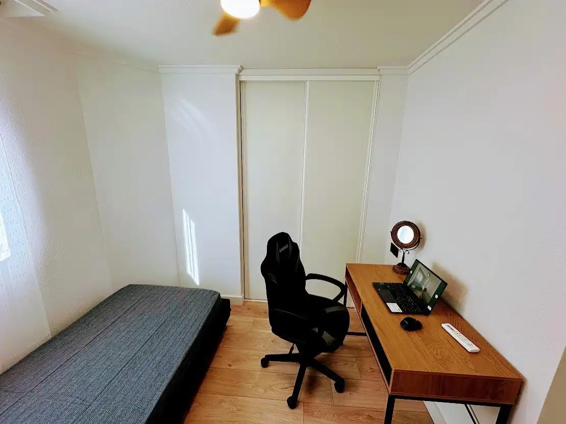 Dormitori de Apartament en venda en Torrevieja
