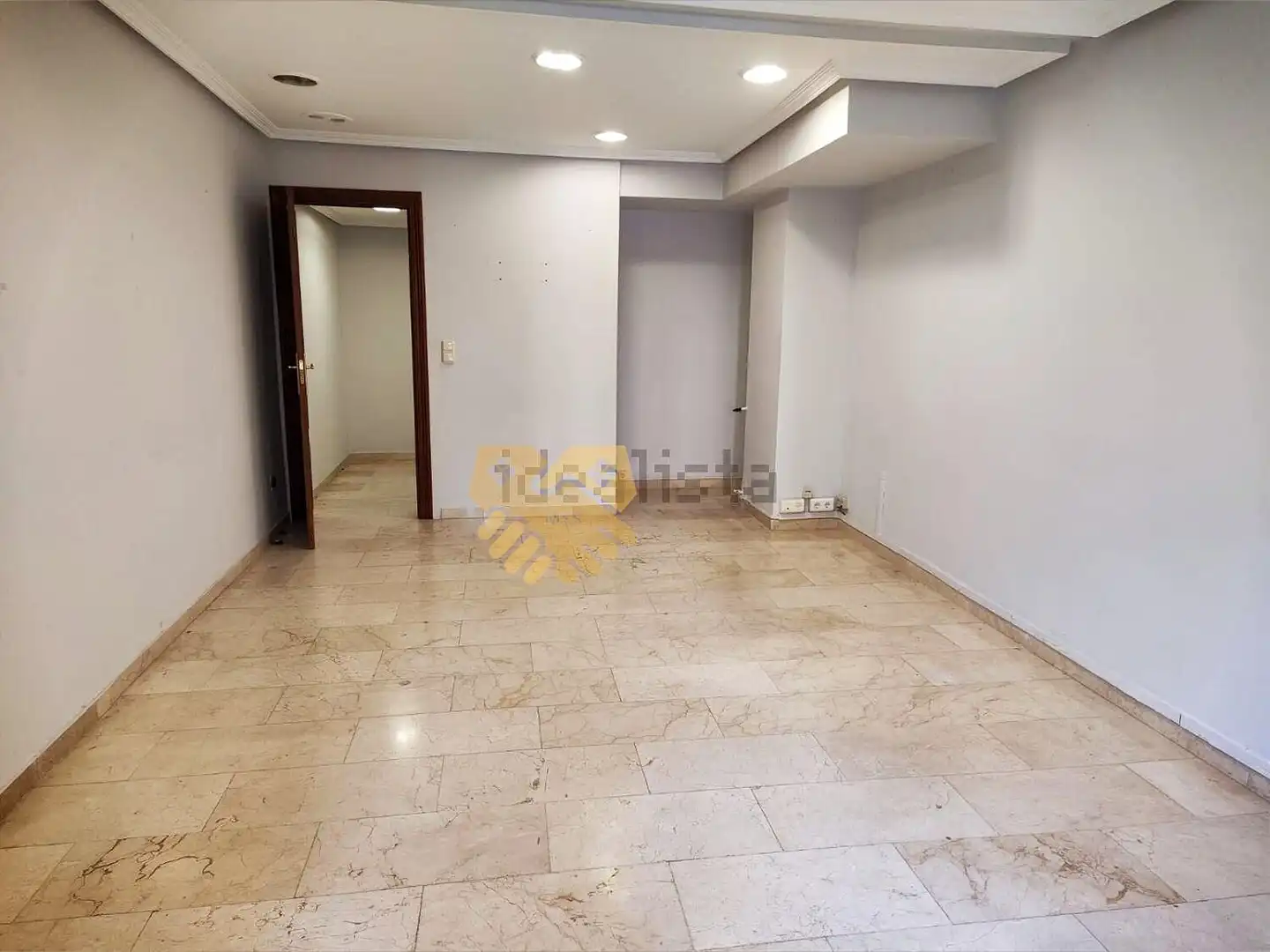 Office for rent in Salamanca  with Heating