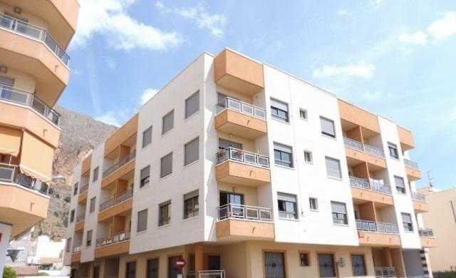 Vista exterior de Piso en venta en Redován con Alarma