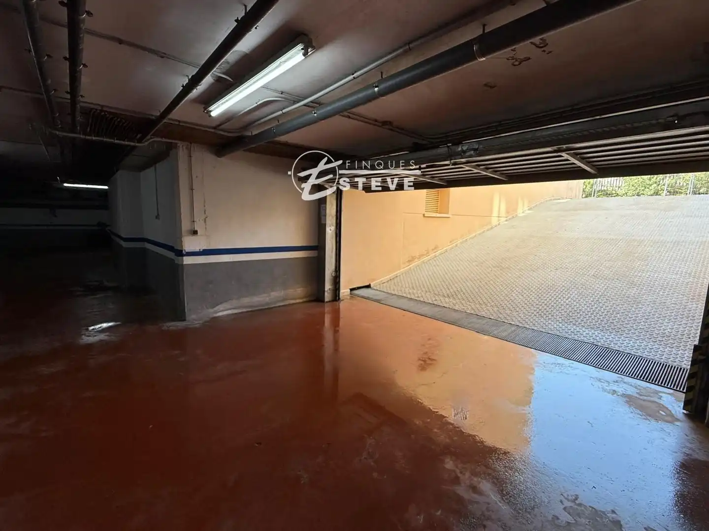 Parkplatz von Dachboden zum Verkauf in Calafell mit Klimaanlage, Heizung und Terrasse