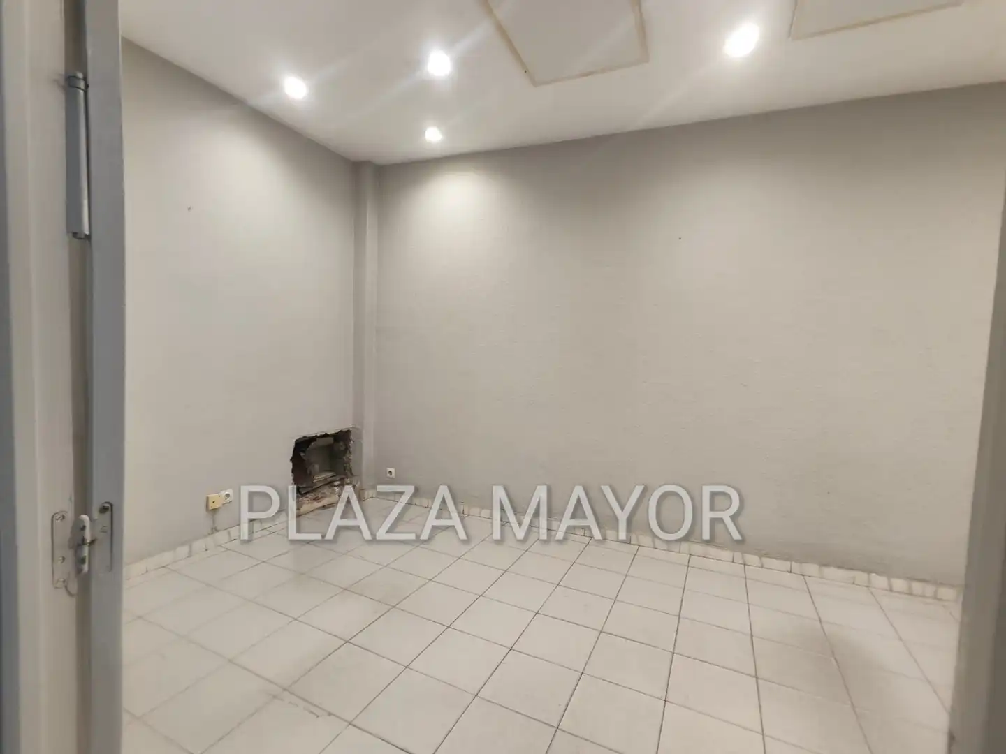 Gewerbefläche zum Verkauf in Calle Pérez Oliva, imagen 13