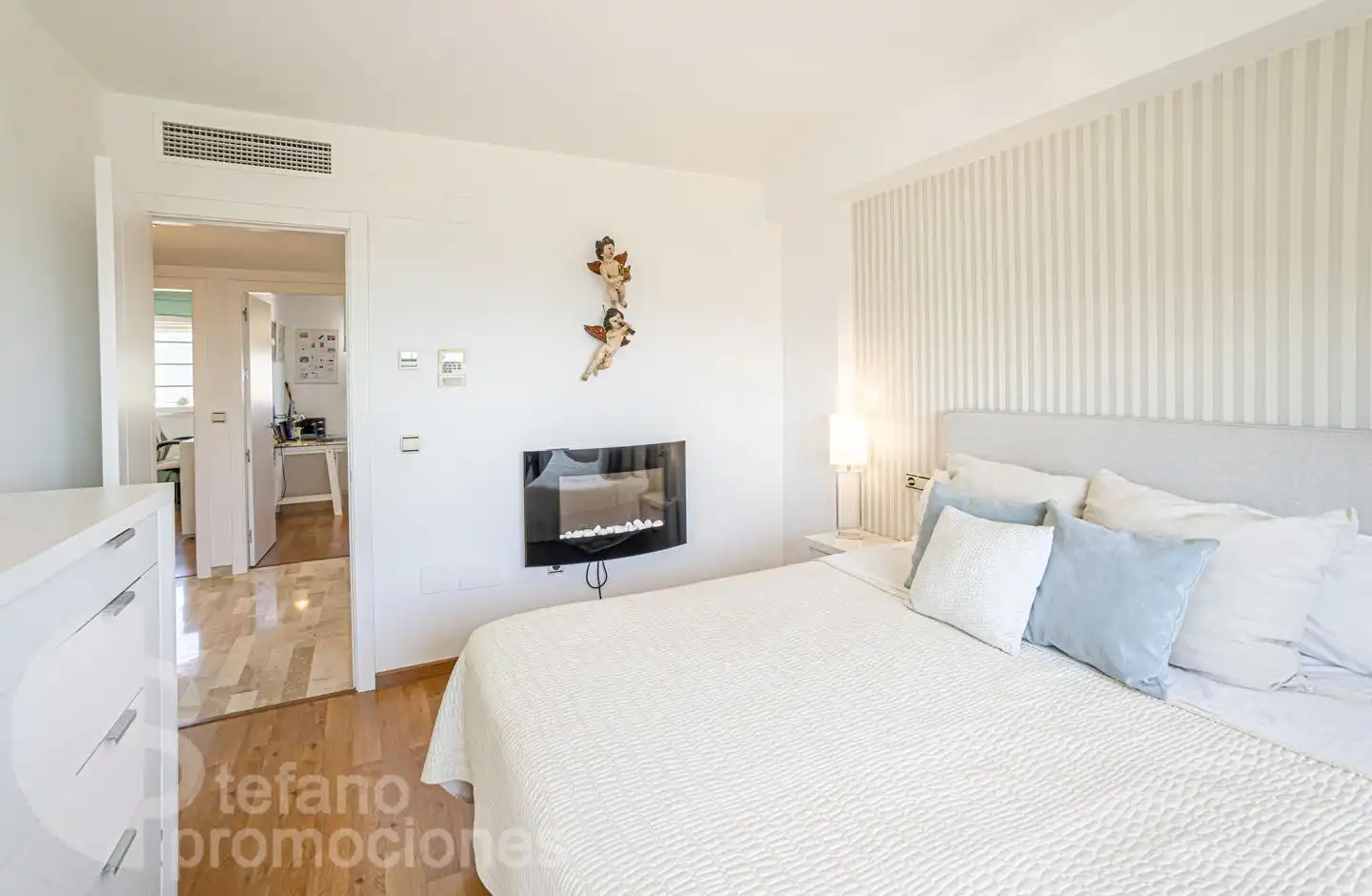 Habitación de Casa adosada en venta en Málaga con Aire acondicionado, Jardín privado y Terraza