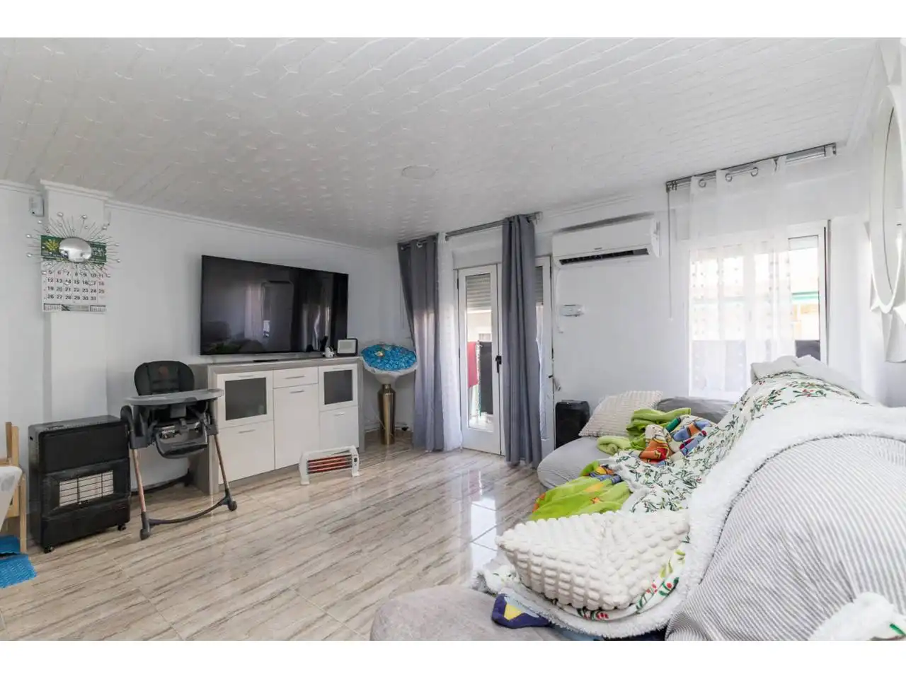 Living room of Apartments for sale in Sueca  with Air Conditioner and Balcony