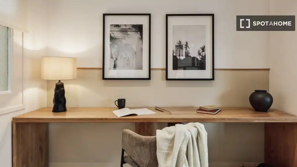 Habitación de Apartamento para compartir en Barcelona con Aire acondicionado, Terraza y Amueblado