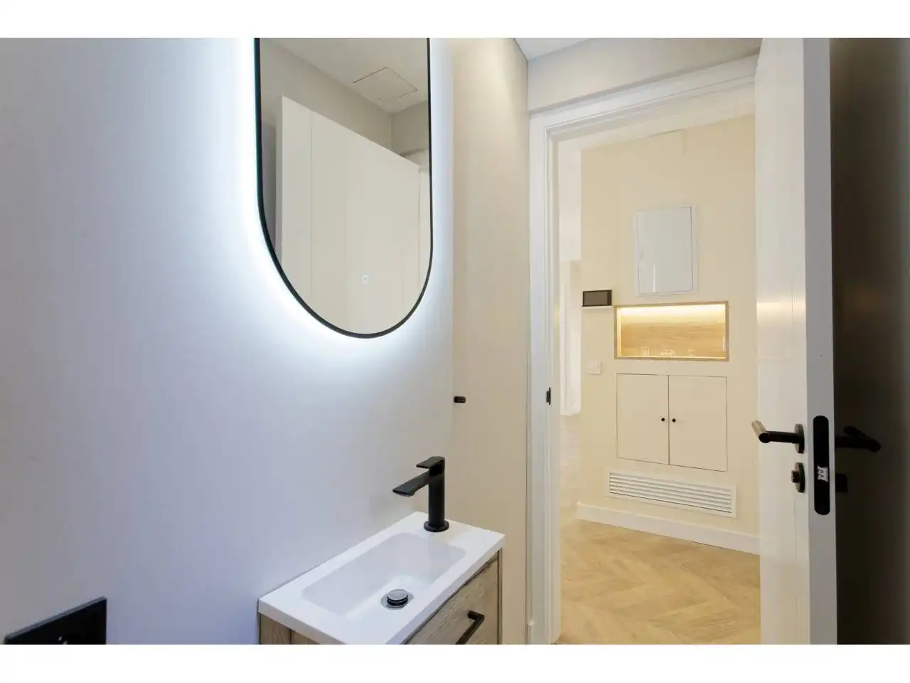 Bany de Apartament en venda en Barcelona amb Aire condicionat, Calefacció i Parquet