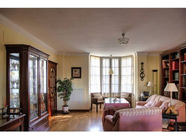 Chalet con piscina en venta en Dehesa - Monacilla