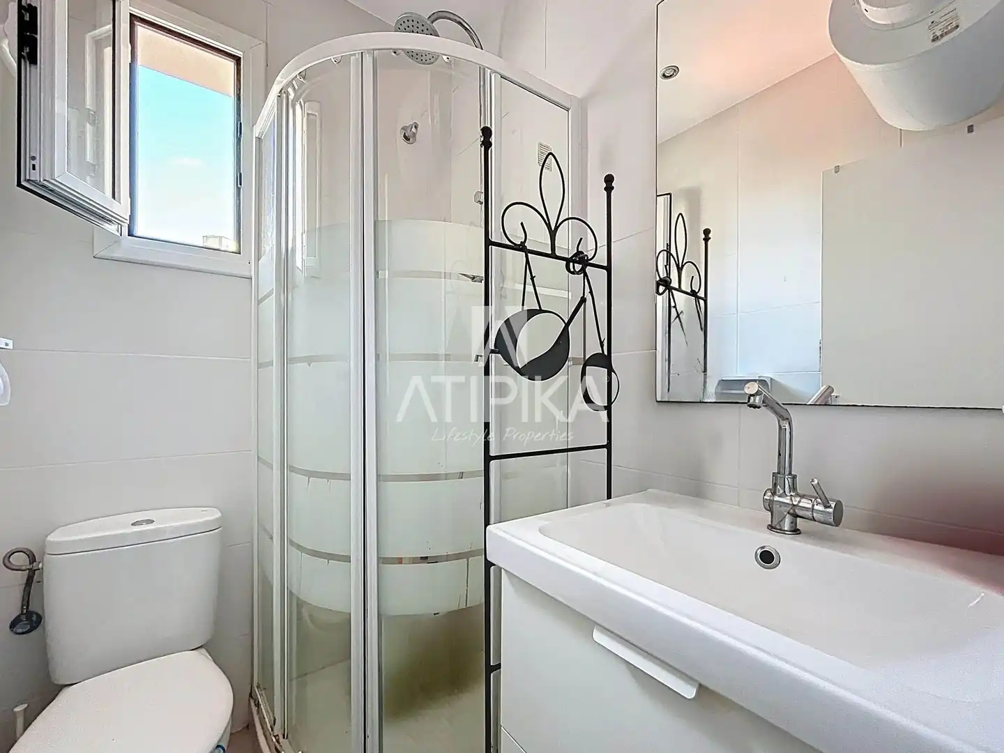Büro zum Verkauf in Bonaplata, Sarrià