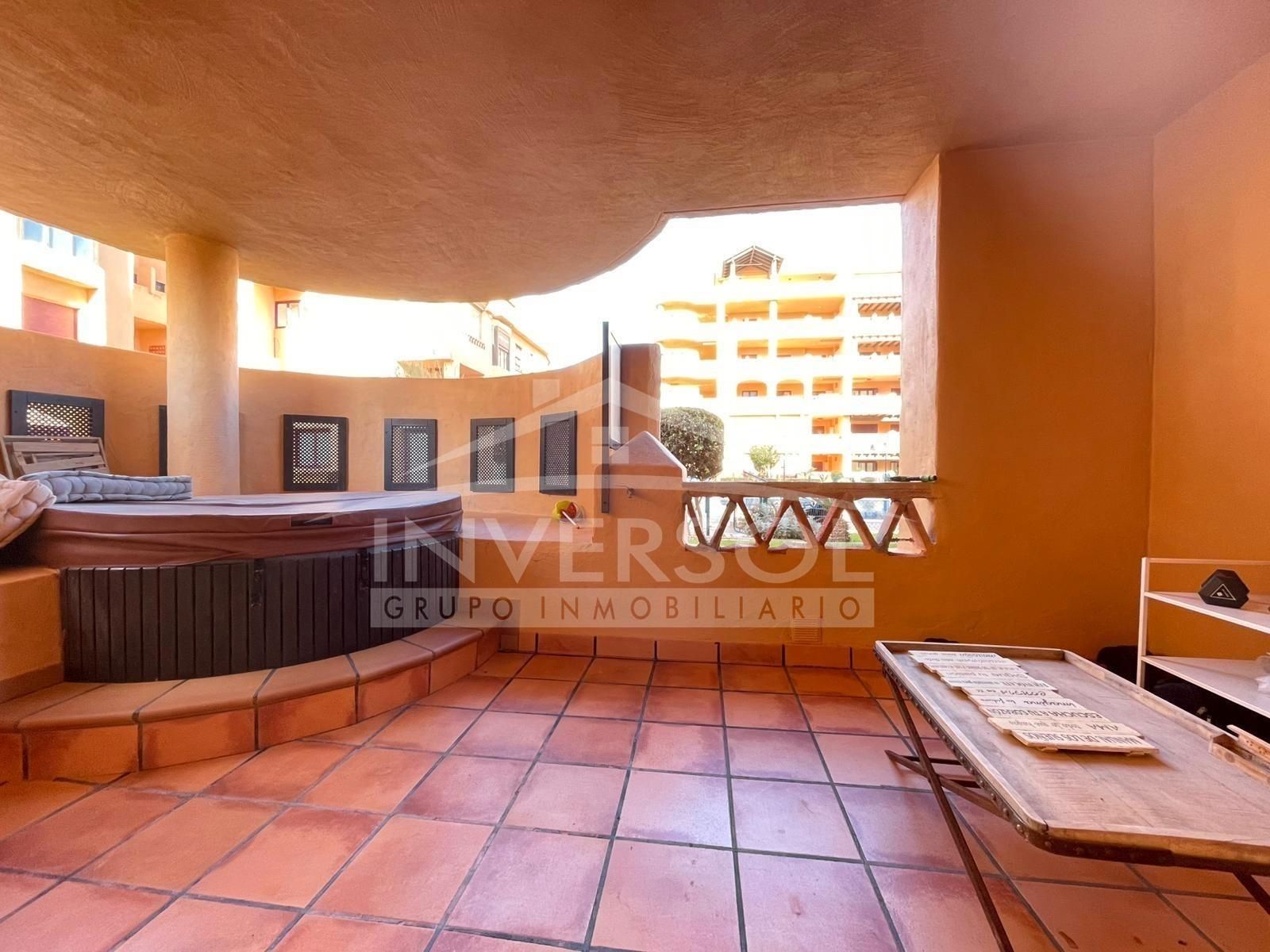 Vista exterior de Planta baja en venta en El Ejido con Aire acondicionado, Calefacción y Parquet