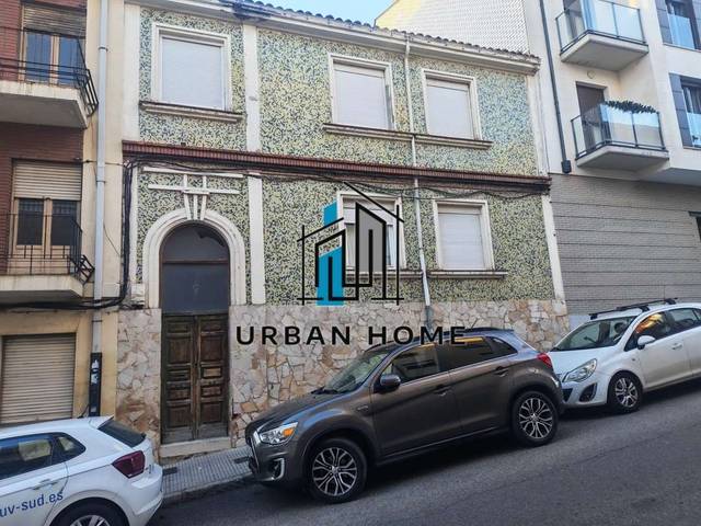 Edificio en Venta en Calle Dama de Arintero en San Esteban