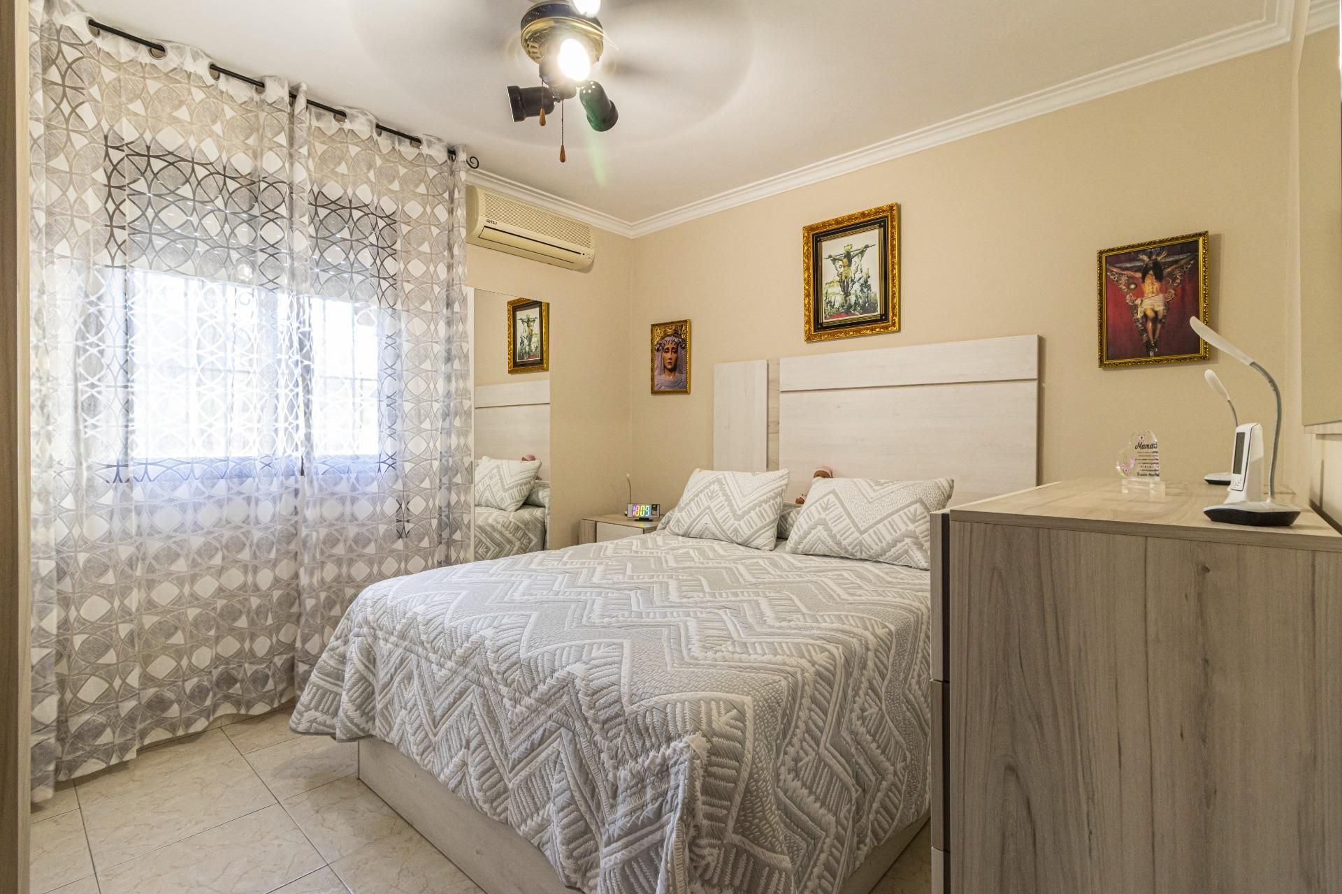 Bedroom of Flat for sale in Jerez de la Frontera  with Air Conditioner and Storage room