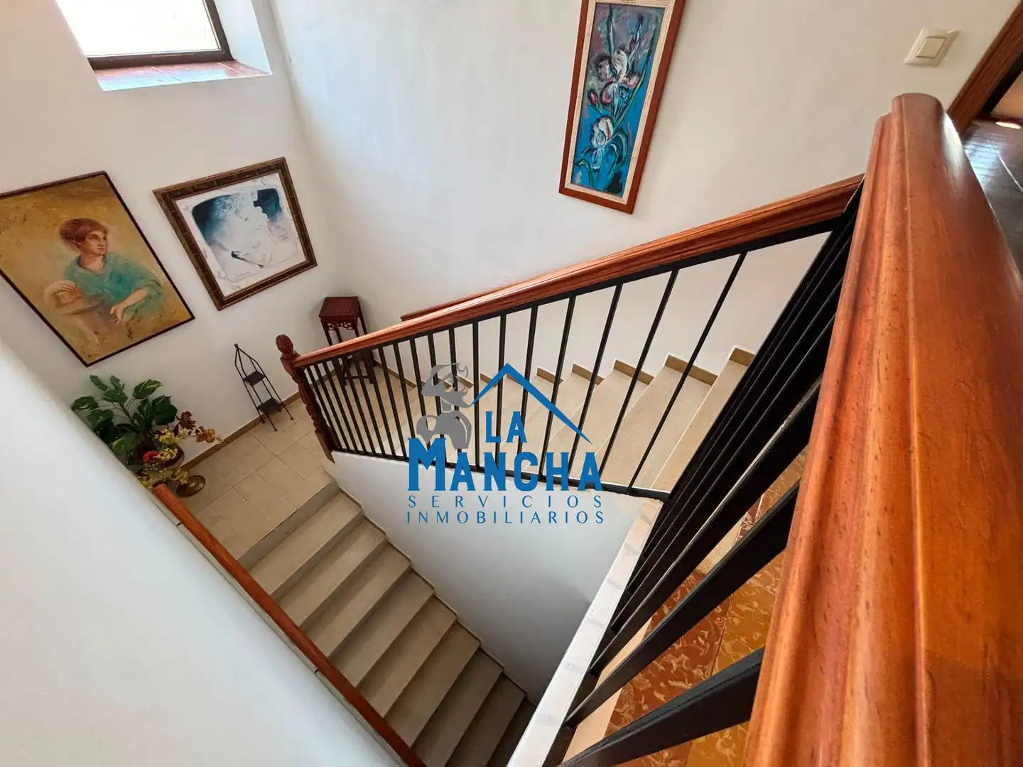 Casa o chalet en venta en Hoya-Gonzalo con Calefacción, Jardín privado y Amueblado