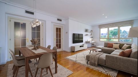 Foto 2 von Wohnung zur Miete in Valdemarín, Madrid Capital