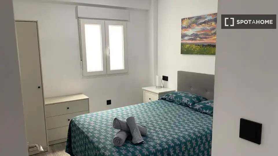 Habitació a Penya - Roja - Avda. Francia
