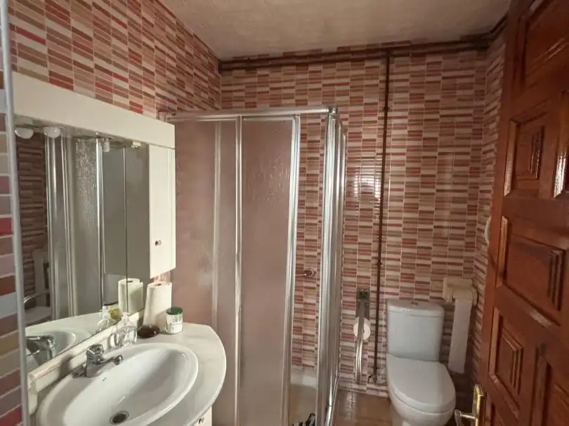 Bany de Casa o xalet en venda en Almería