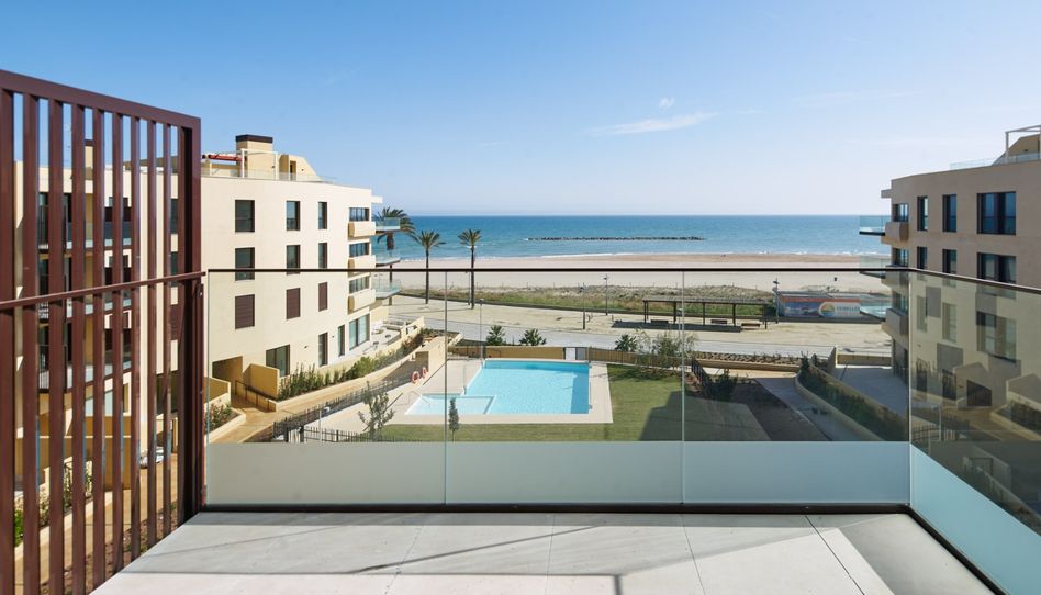 Foto 1 de Piso en venta en Avinguda Jaume I, 139, Les Salines - Pla de Sant Pere, Barcelona